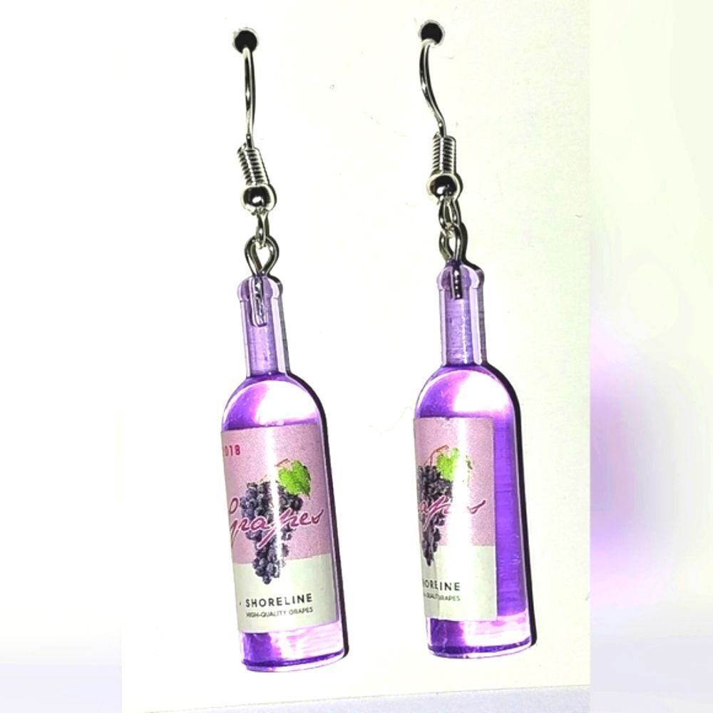 Super cute retro boozy resin earring